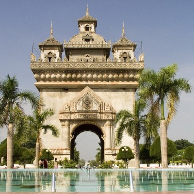 Laos patuxai victory monument-1