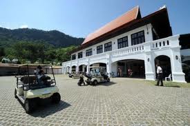 Luang_Prabang_golf_01