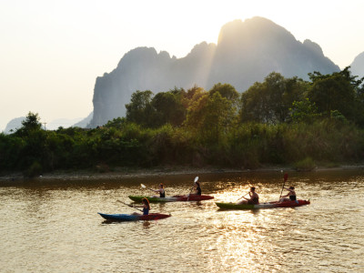 Vang vieng Kayaking