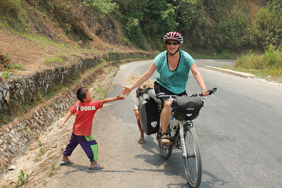 cycling-in-laos